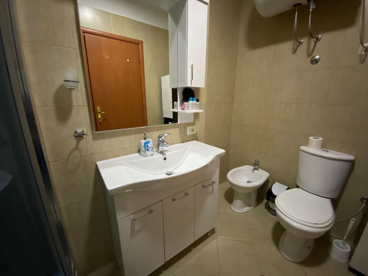 Chlo Apartment 2 티라나 외부 사진